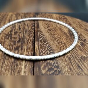 edy silver tone round bracelet B933